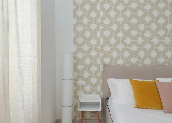 Appartamento Bright Near Metro & Airport Trains *